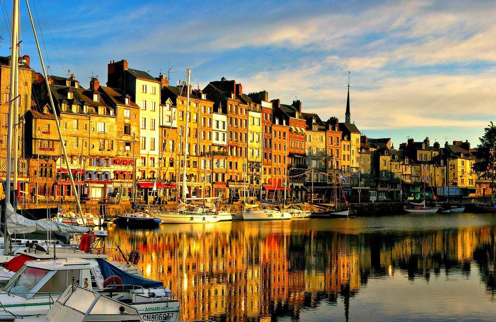 Апартаменты Le Bellevue - Beautiful Sea View Онфлёр Экстерьер фото