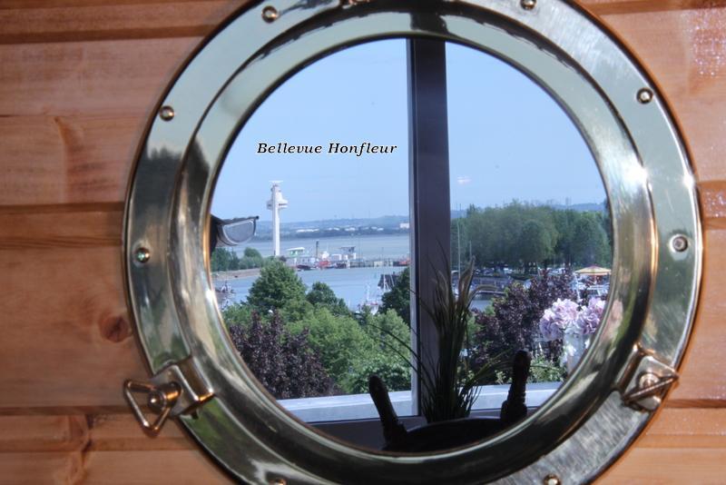 Апартаменты Le Bellevue - Beautiful Sea View Онфлёр Экстерьер фото